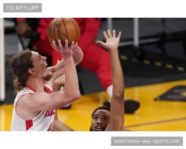 南京攀岩队与西安攀岩队技术对比赛后复盘分析与总结 南京攀岩队与西安攀岩队技术对比赛后复盘分析与总结