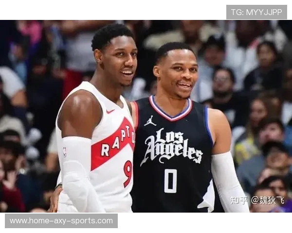 尼克斯与猛龙激战正酣NBA赛季精彩对决回顾与分析